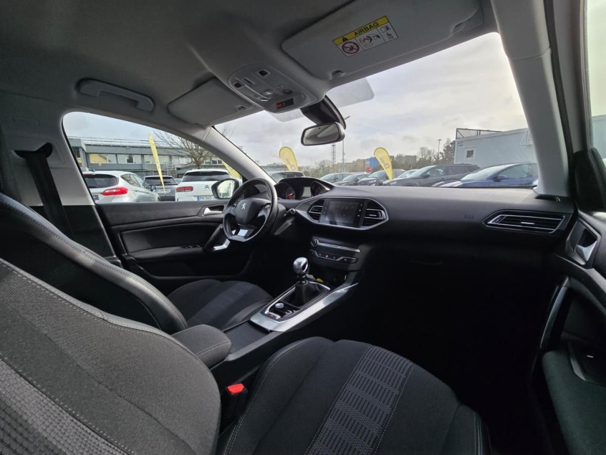 peugeot-308-2019-gasolina-1199cc