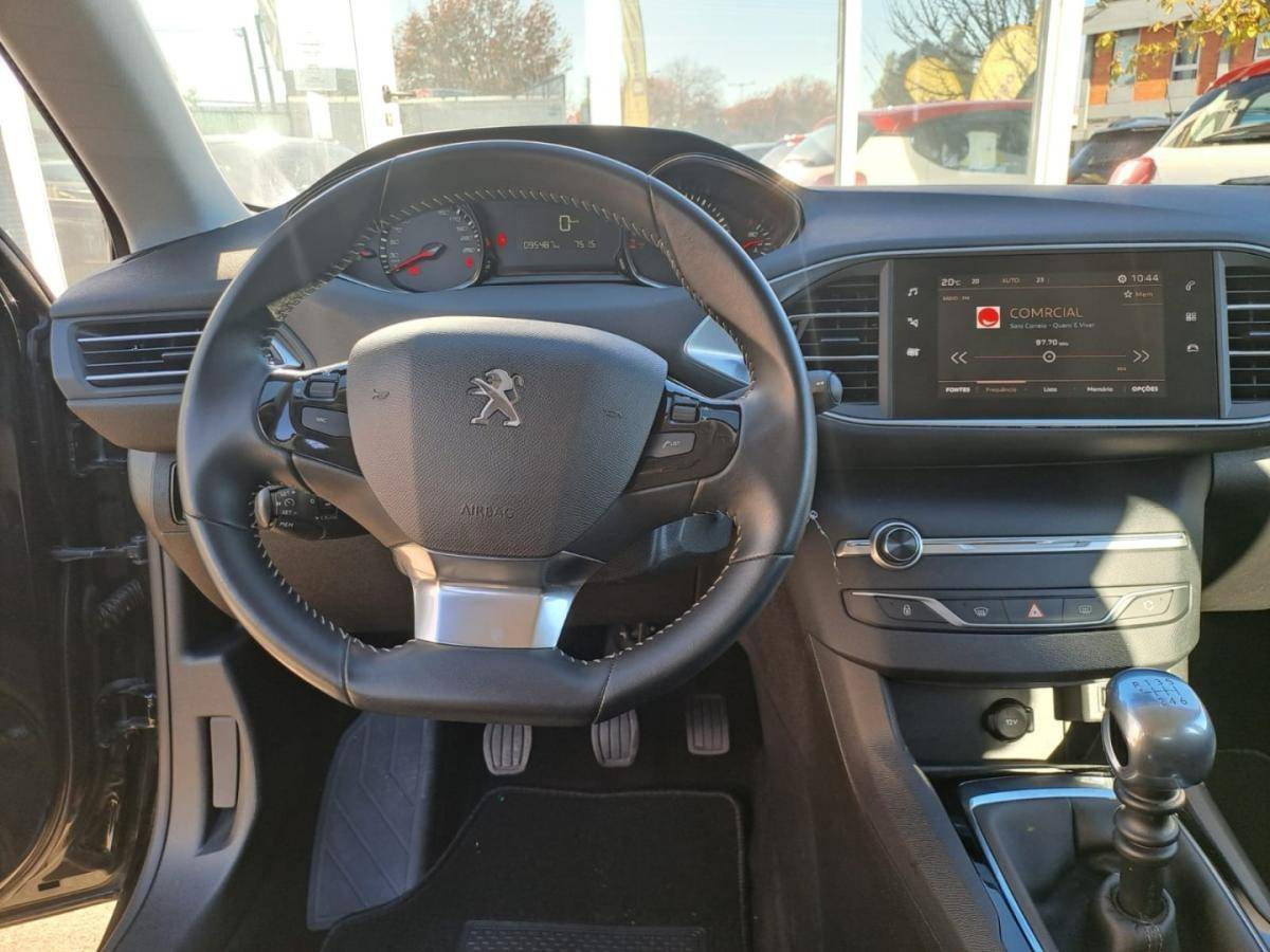 peugeot-308-2019-gasolina-1199cc