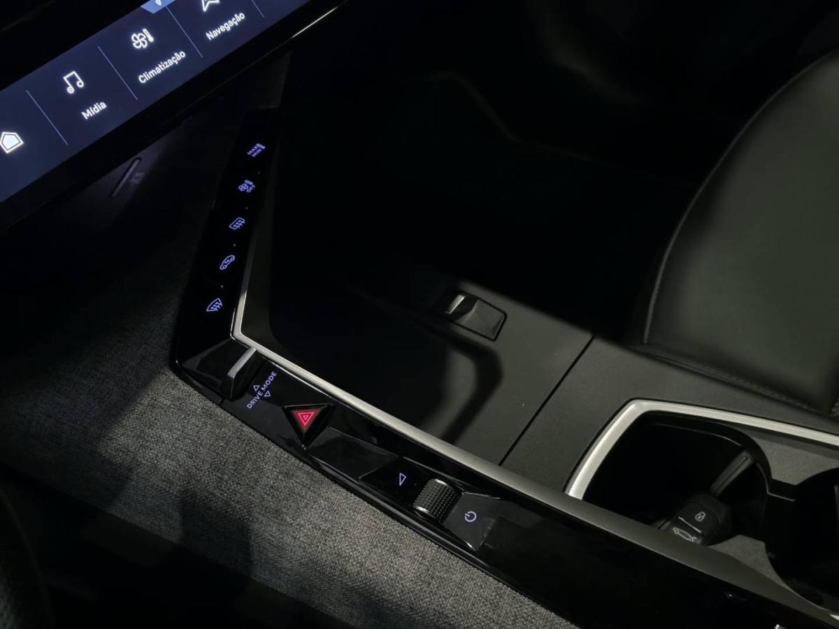 peugeot-5008-2025-gasolina-1199cc
