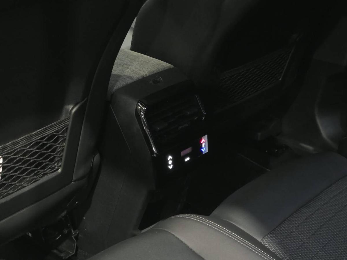 peugeot-5008-2025-gasolina-1199cc