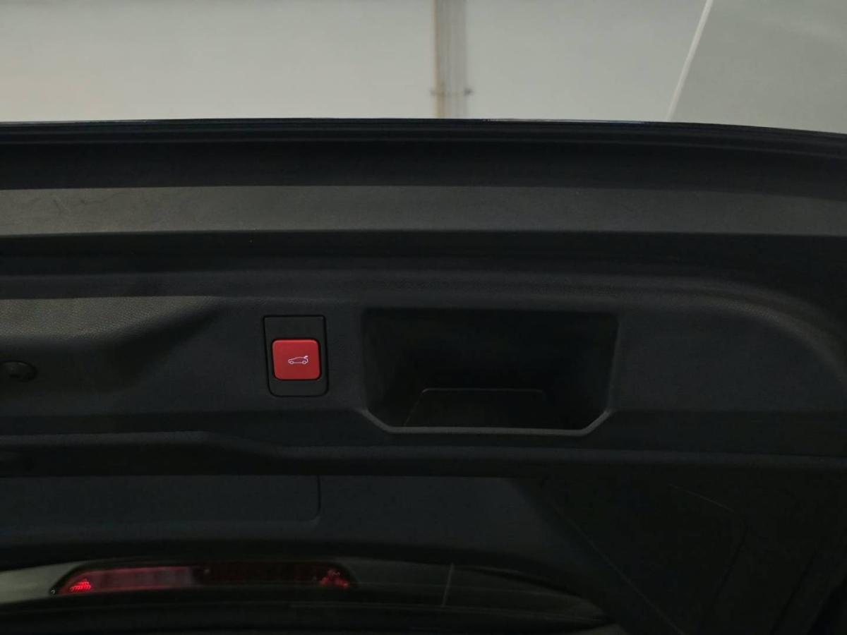 peugeot-5008-2025-gasolina-1199cc