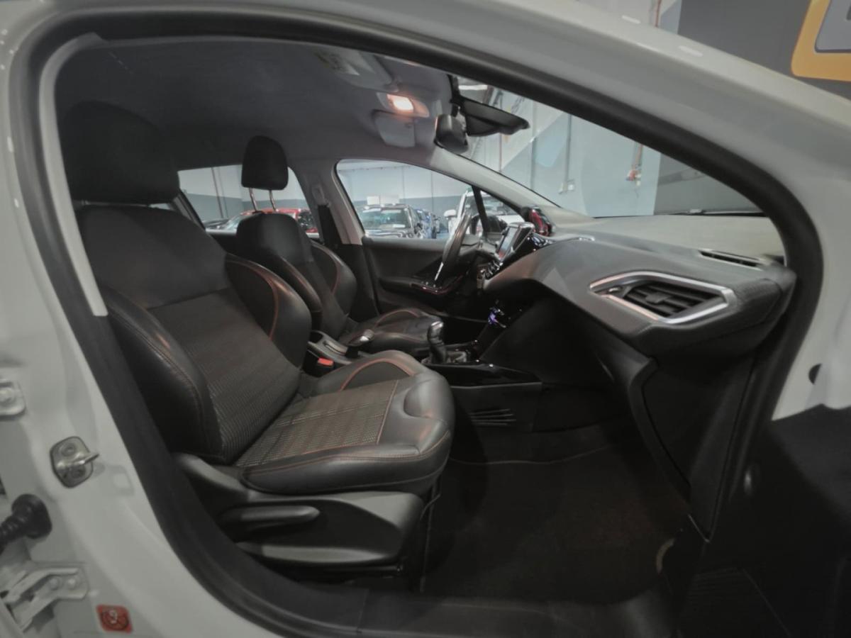 peugeot-2008-2016-gasolina-1199cc