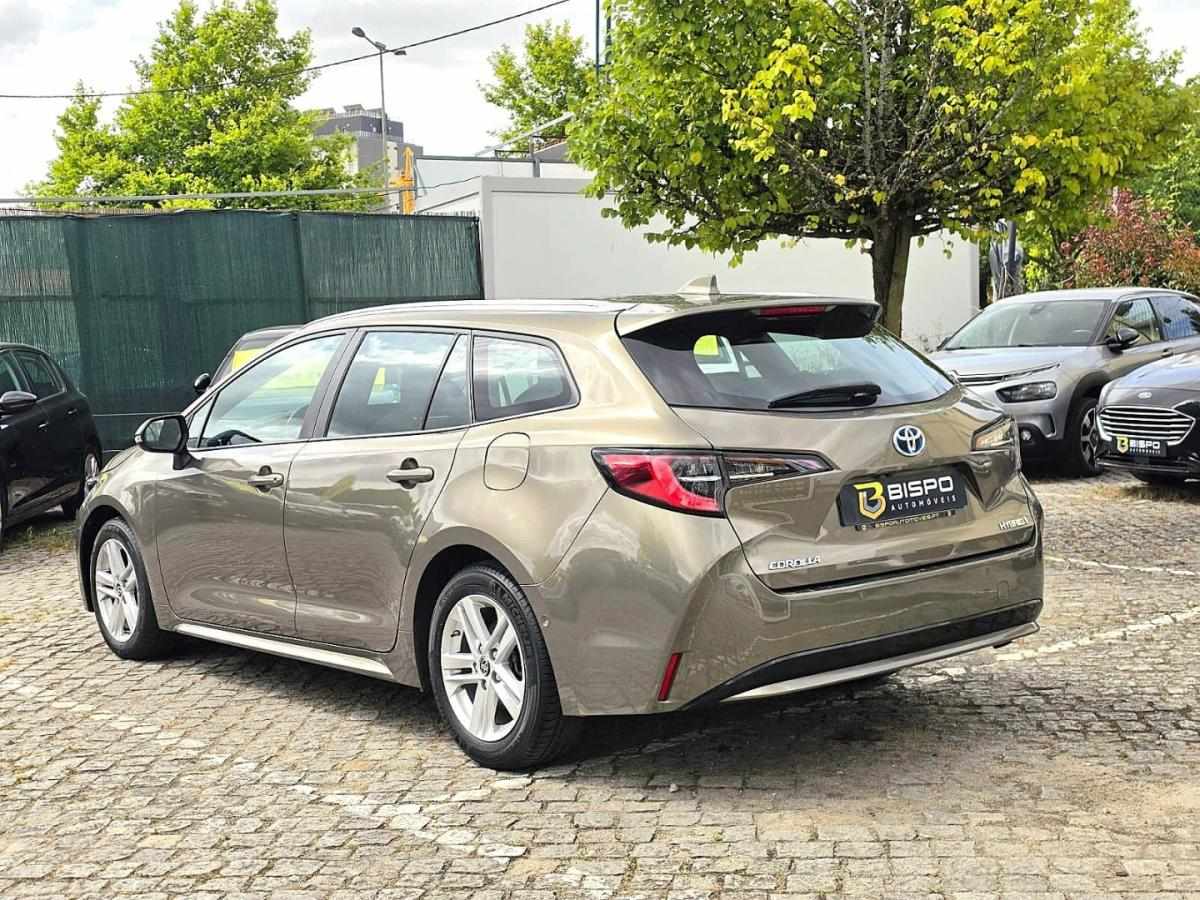toyota-corolla-2022-hibrido-1798cc