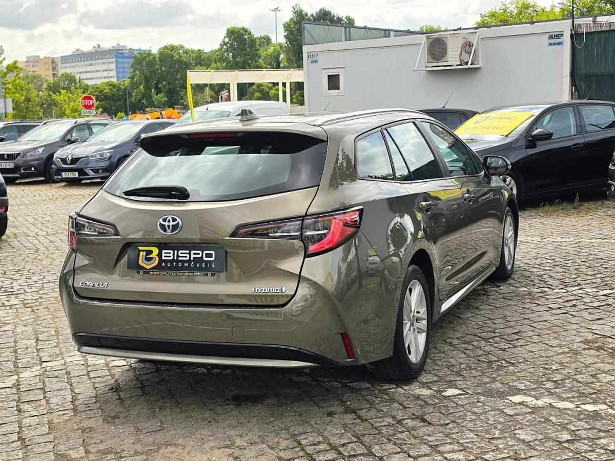 toyota-corolla-2022-hibrido-1798cc