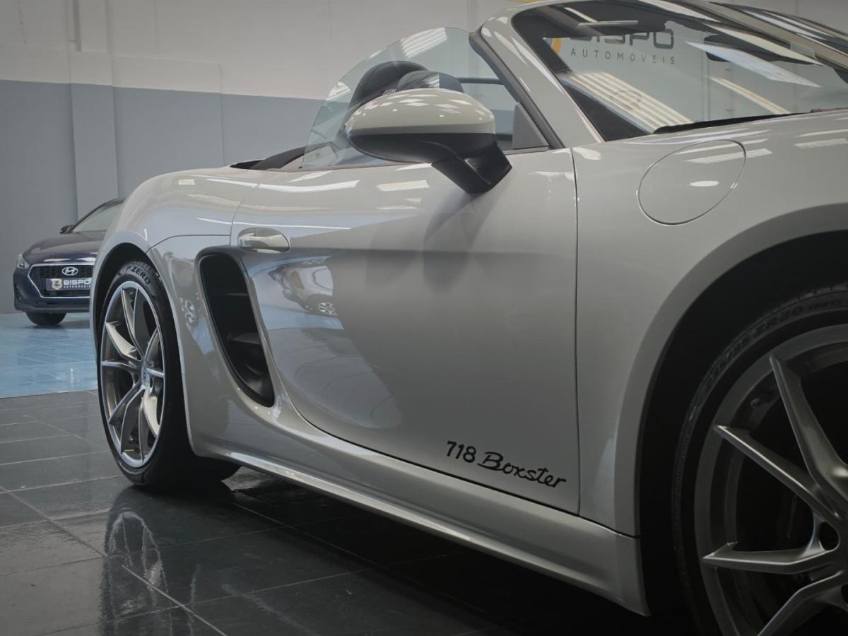 porsche-718-2023-gasolina-1988cc