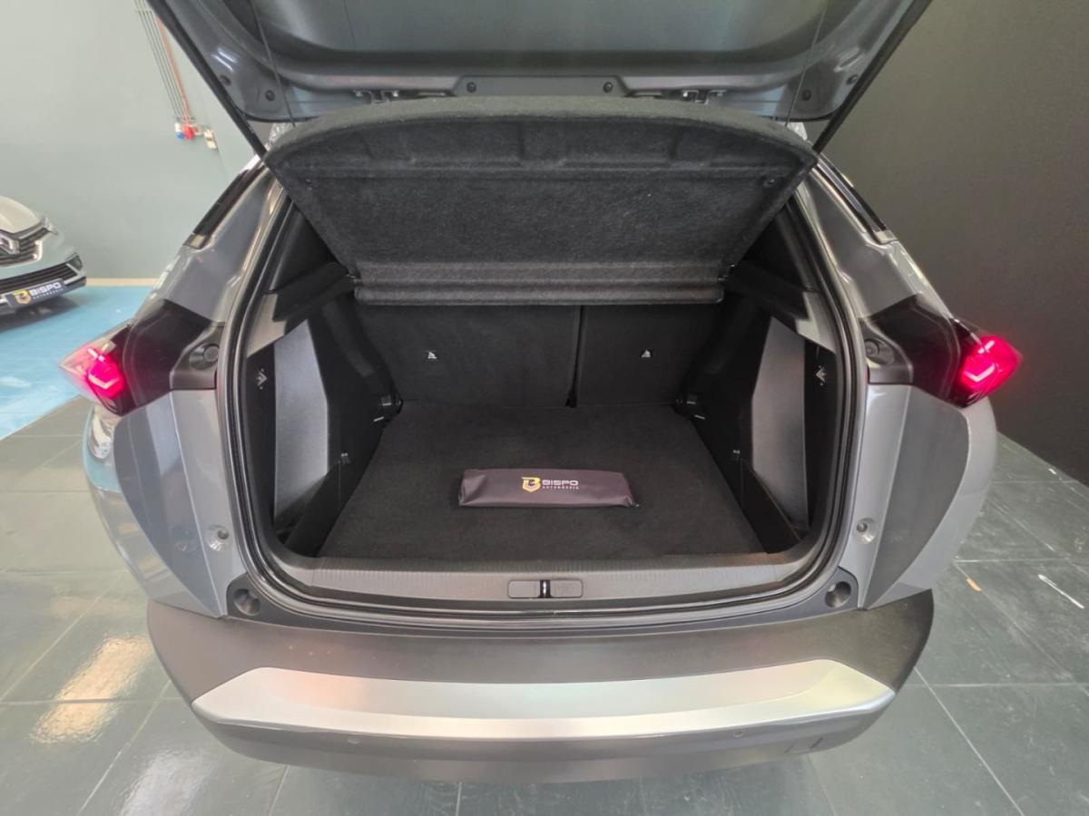 peugeot-2008-2023-gasolina-1199cc