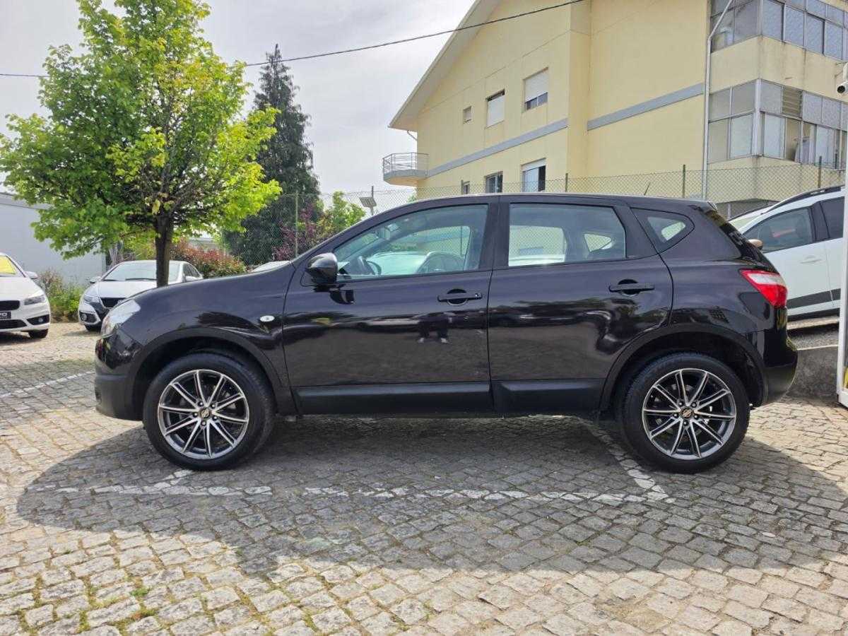 nissan-qashqai-2012-diesel-1598cc