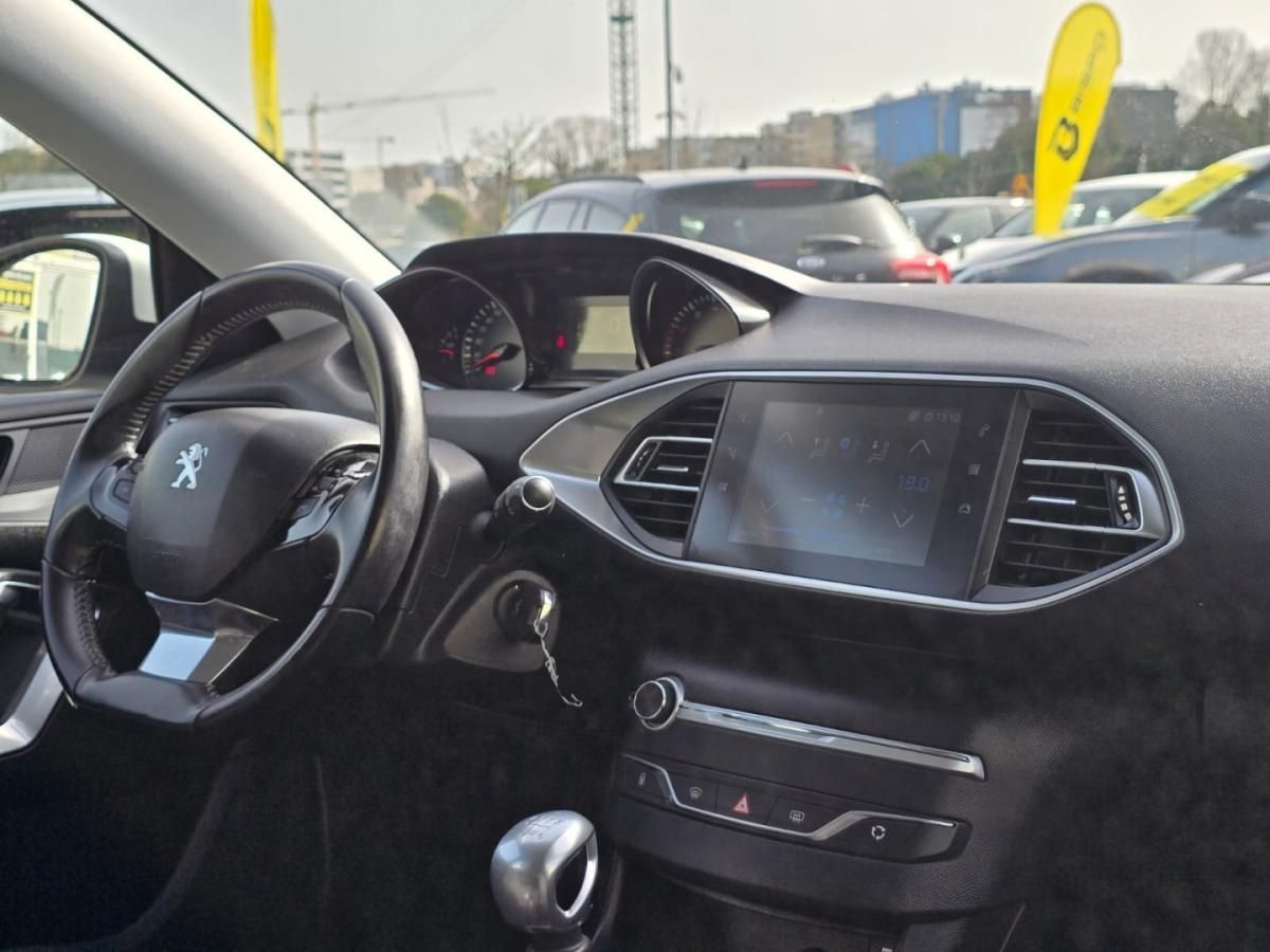peugeot-308-sw-2019-gasolina-1199cc