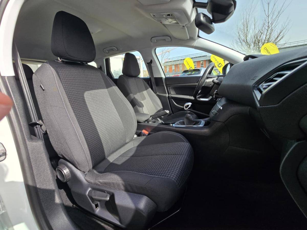 peugeot-308-sw-2019-gasolina-1199cc