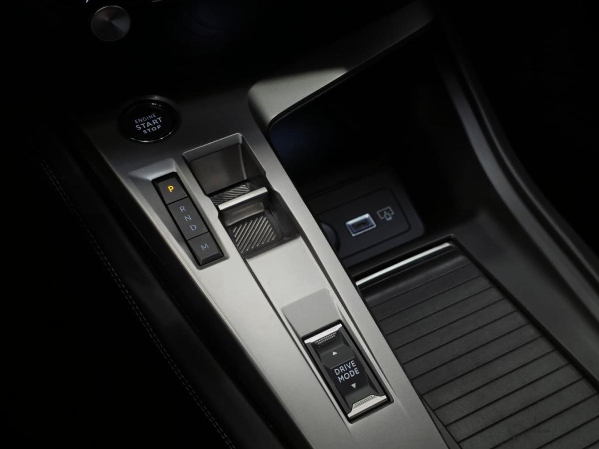 peugeot-308-sw-2024-gasolina-1199cc