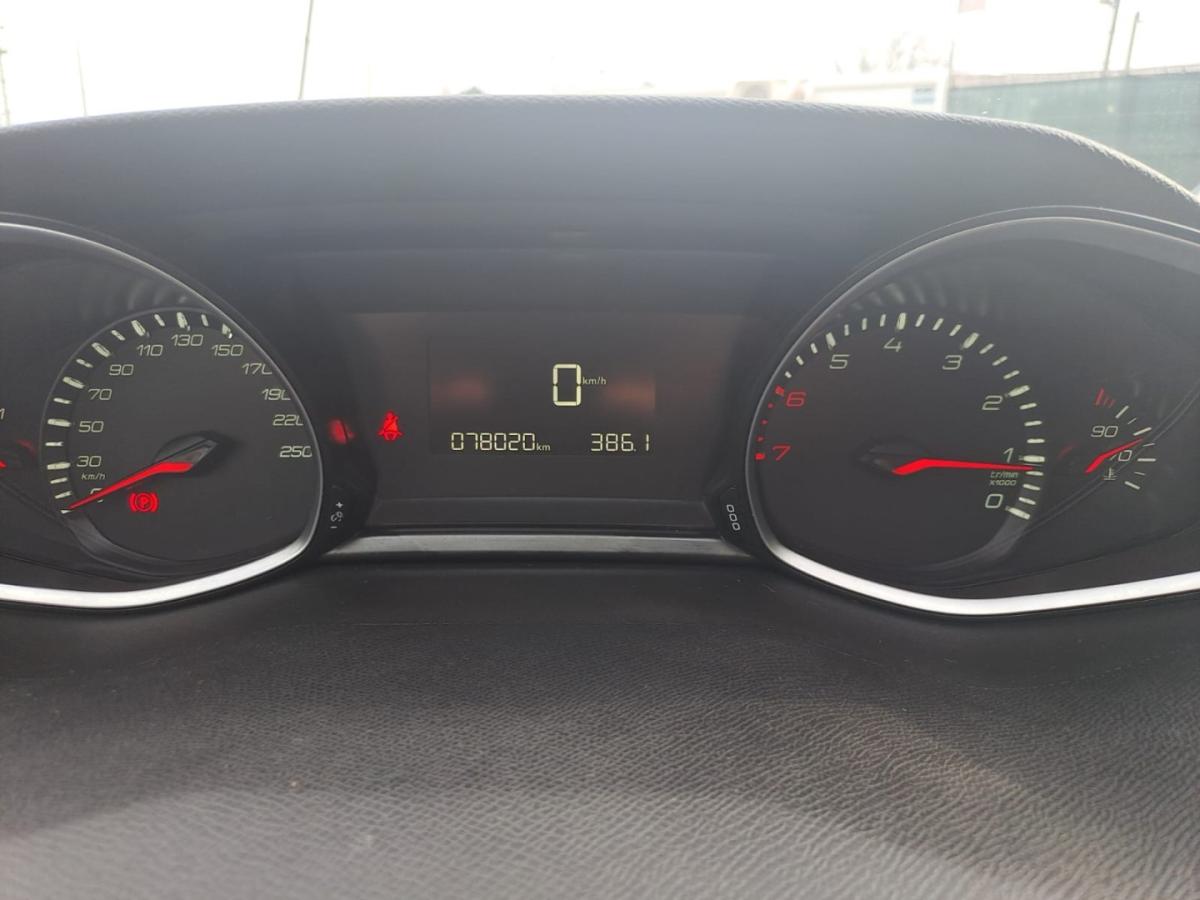 peugeot-308-2020-gasolina-1199cc
