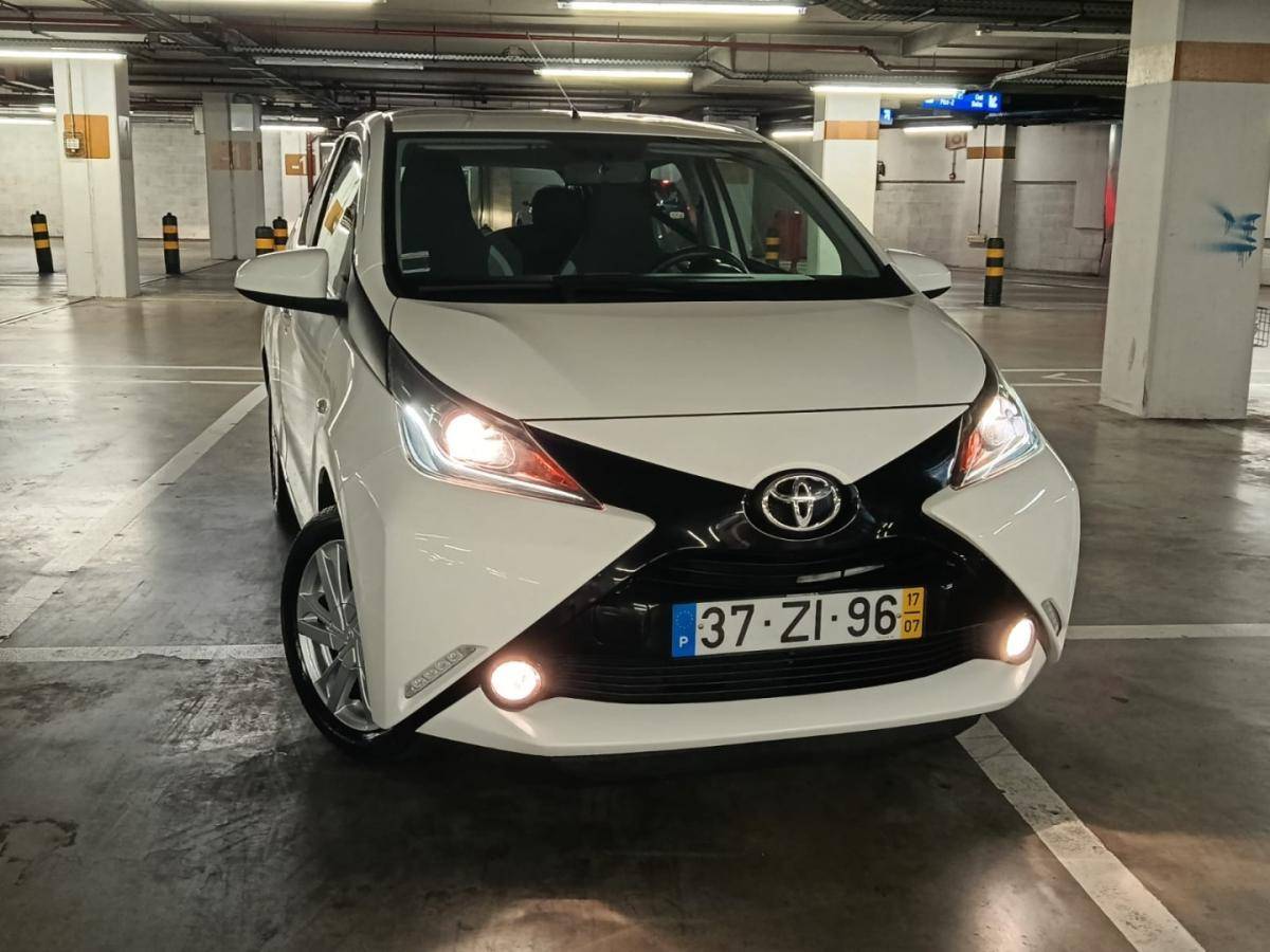 toyota-aygo-2017-gasolina-998cc