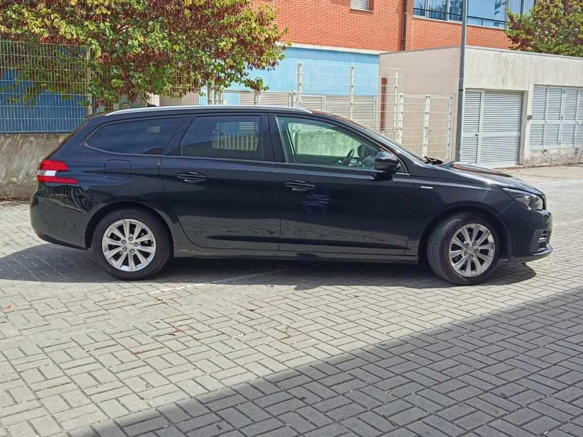 peugeot-308-sw-2021-diesel-1499cc