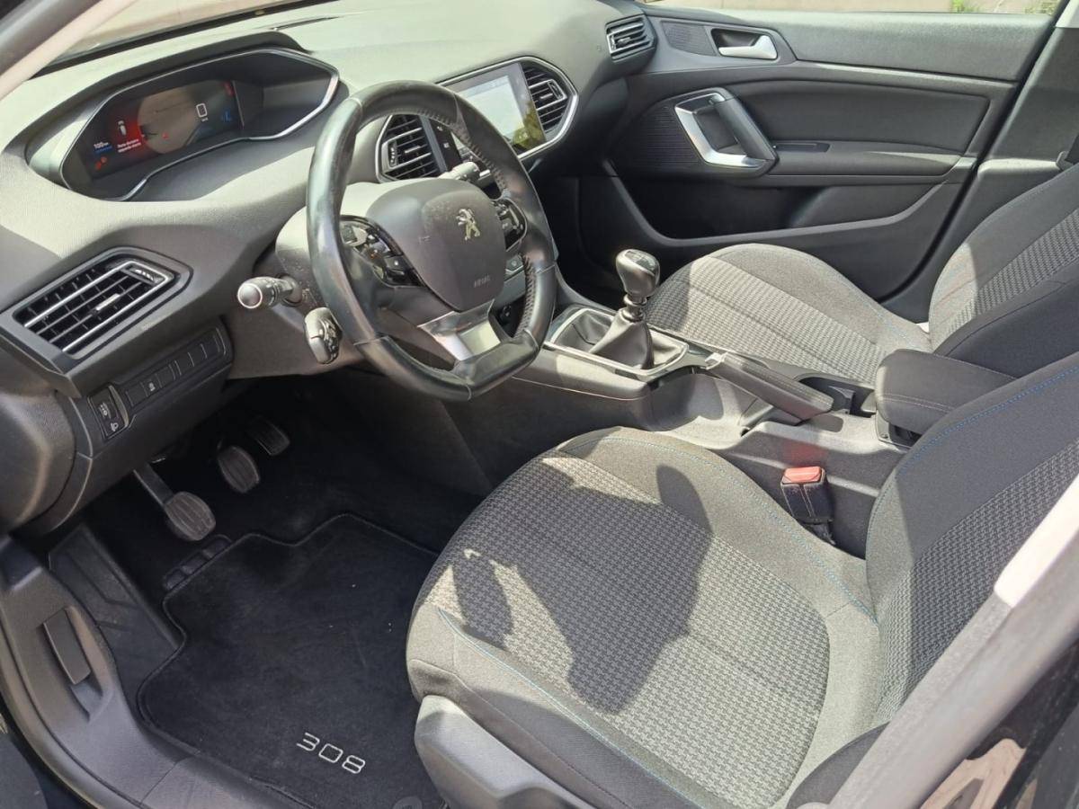 peugeot-308-sw-2021-diesel-1499cc