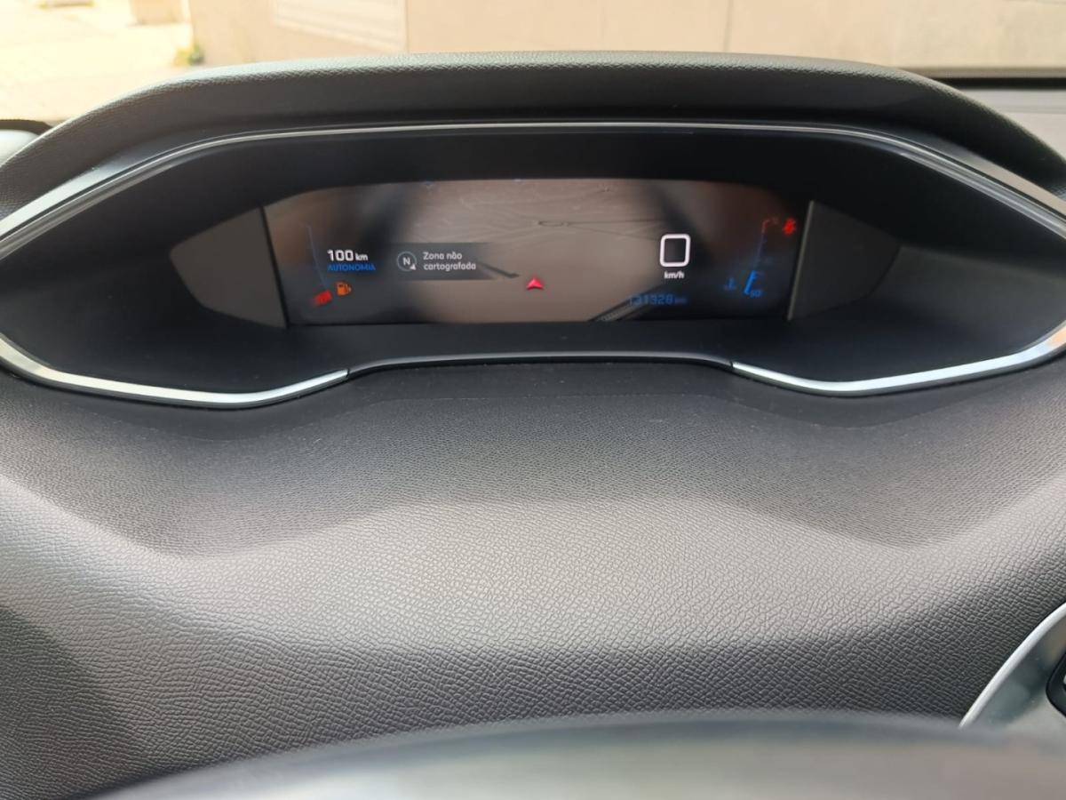 peugeot-308-sw-2021-diesel-1499cc