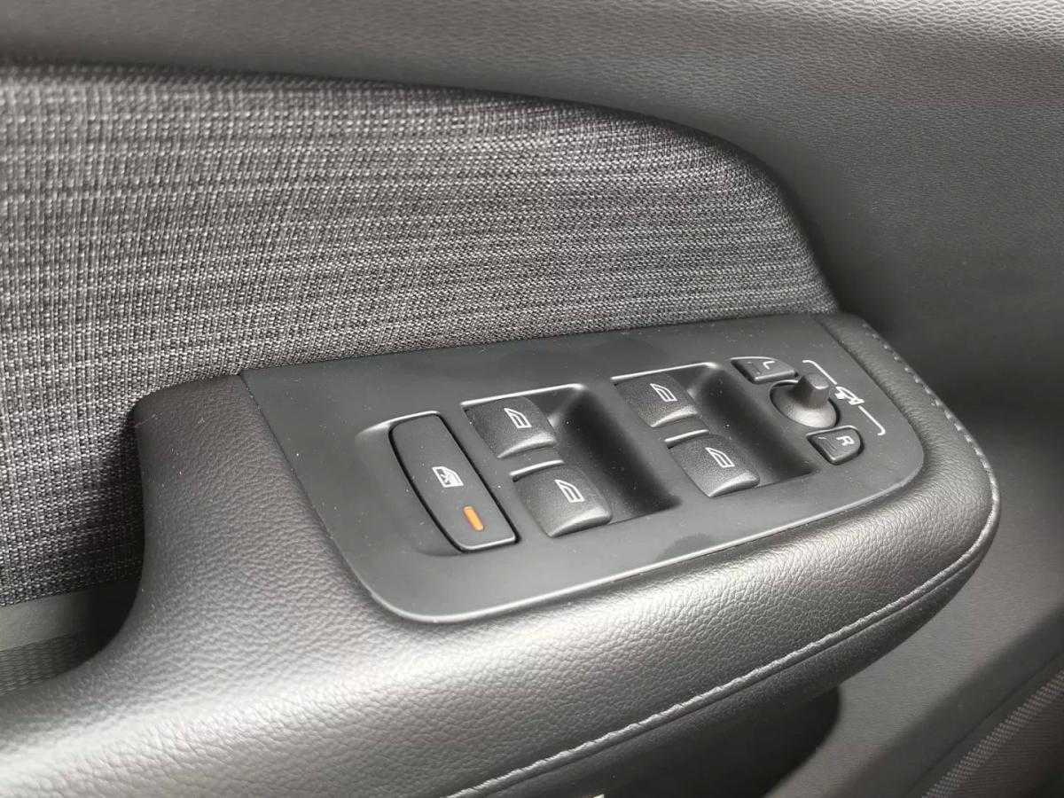 volvo-v60-2022-hibrido-1969cc