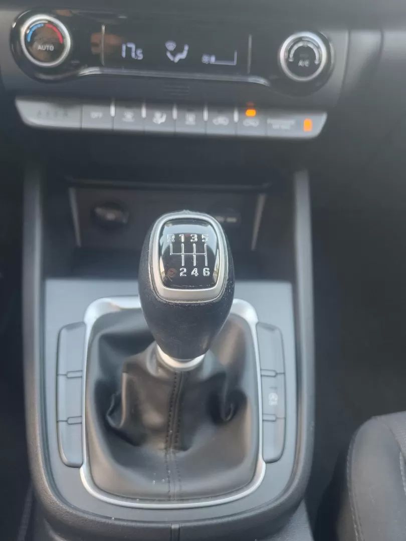 hyundai-kauai-2023-gasolina-998cc