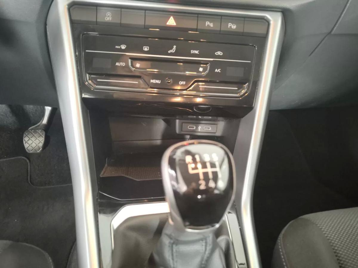 volkswagen-t-roc-2024-diesel-1968cc