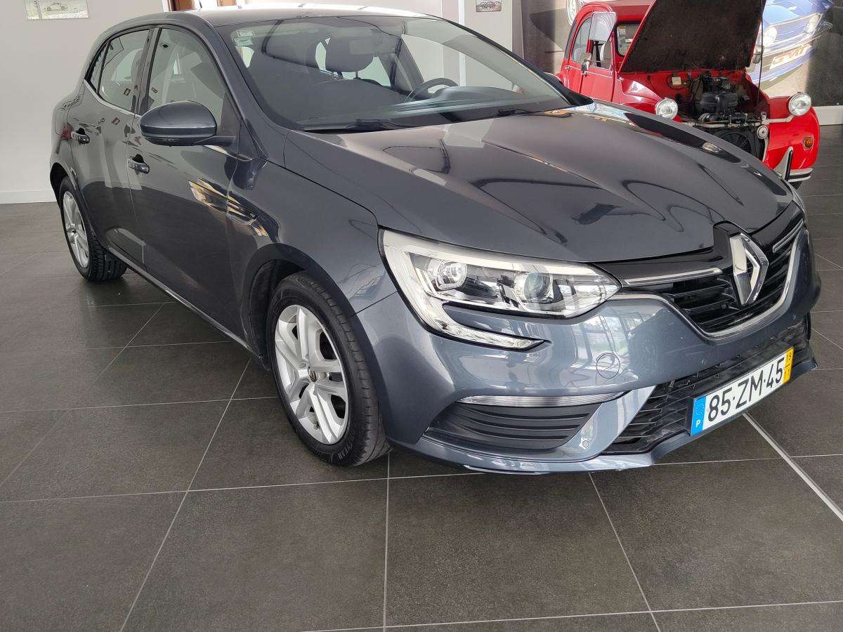 renault-megane-2019-diesel-1461cc