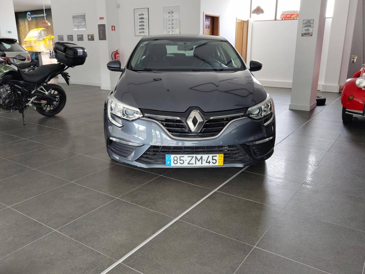renault-megane-2019-diesel-1461cc
