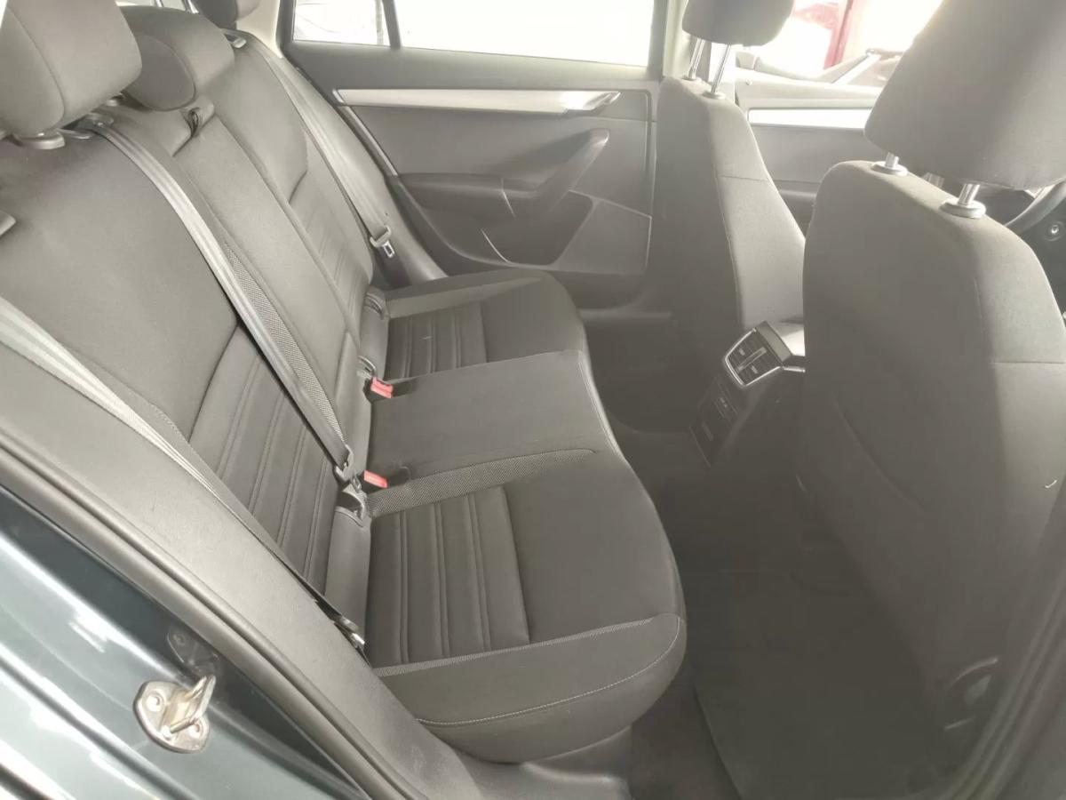 skoda-octavia-break-2020-diesel-1598cc