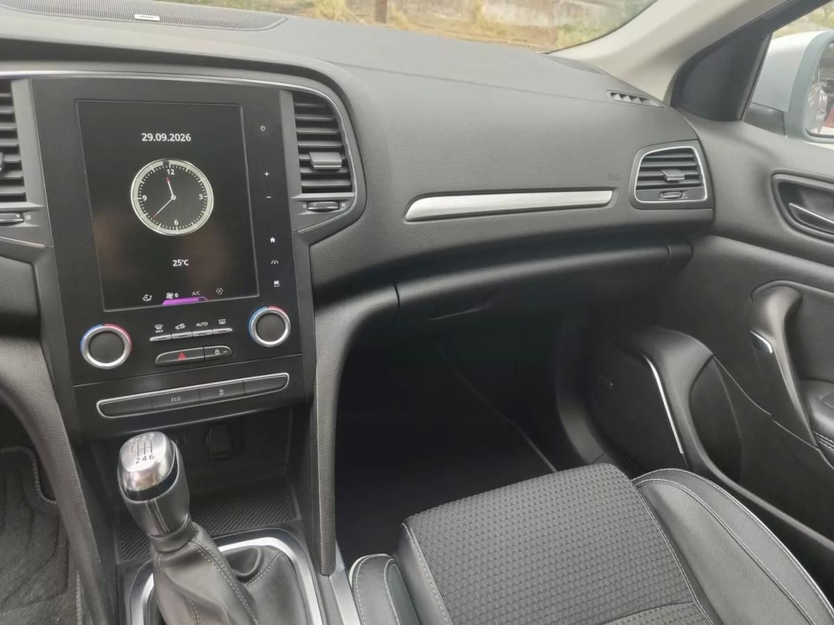 renault-megane-sport-tourer-2019-diesel-1461cc