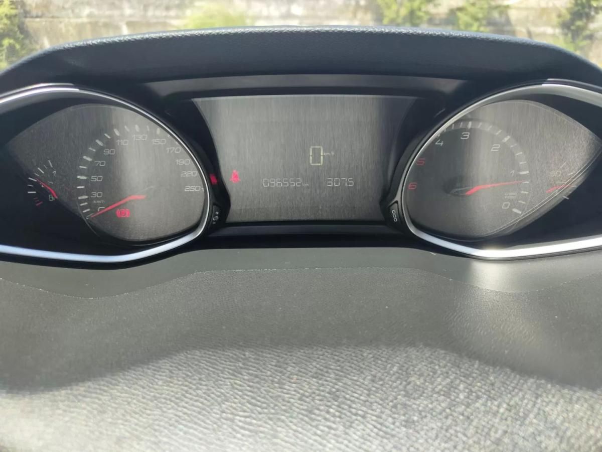 peugeot-308-2019-diesel-1499cc