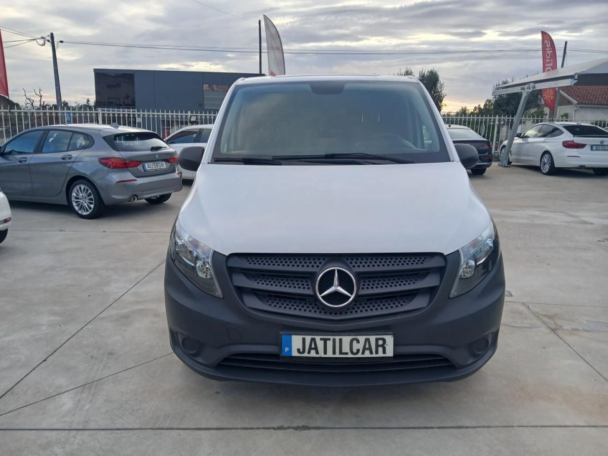 mercedes-benz-vito-2022-diesel-1950cc