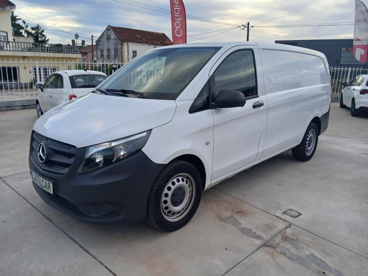 mercedes-benz-vito-2022-diesel-1950cc