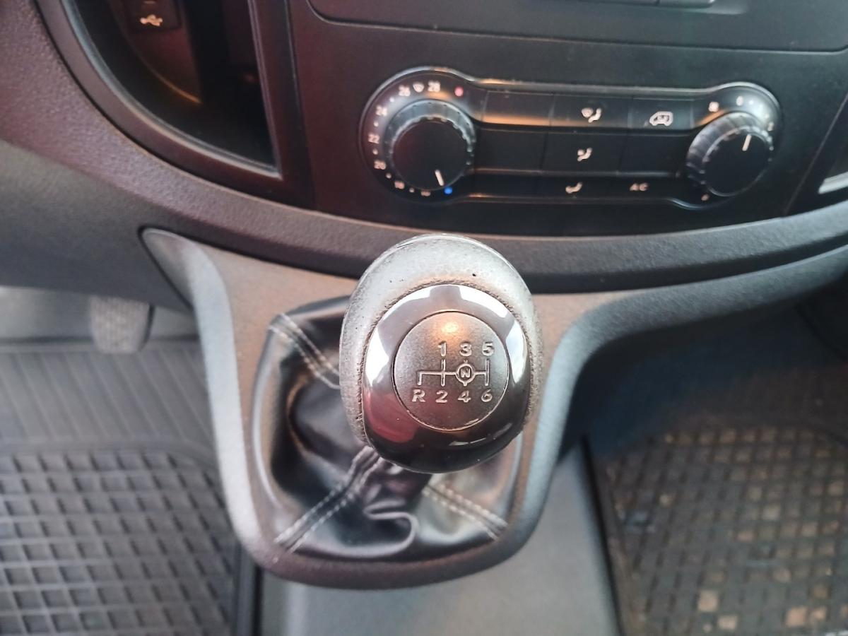 mercedes-benz-vito-2022-diesel-1950cc