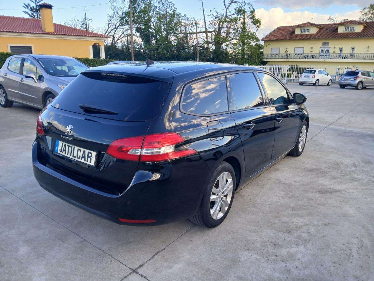 peugeot-308-sw-2018-diesel-1499cc