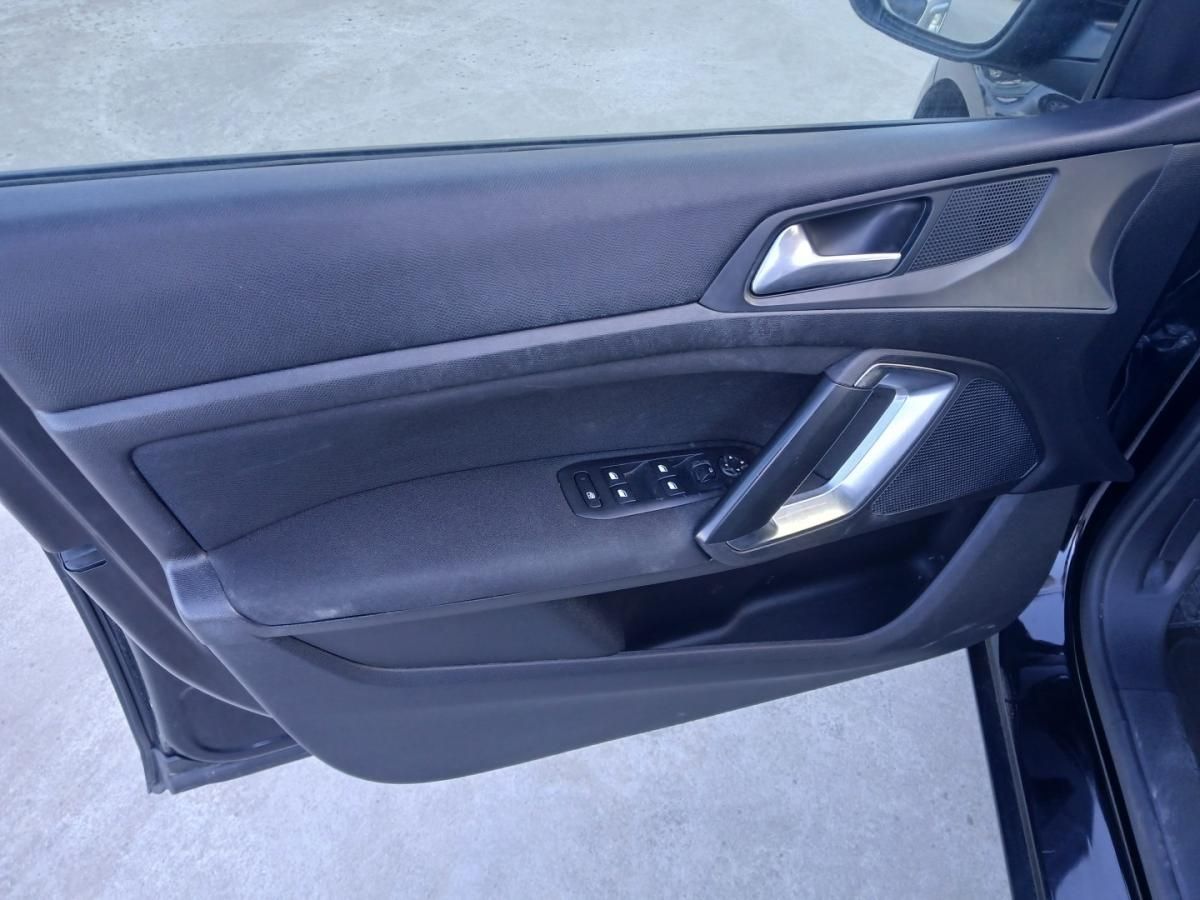 peugeot-308-sw-2018-diesel-1499cc