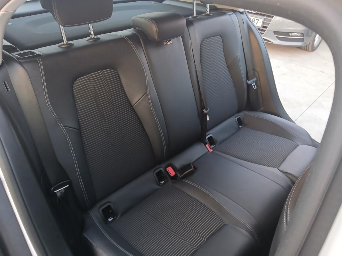 mercedes-benz-classe-a-2021-hibrido-1332cc