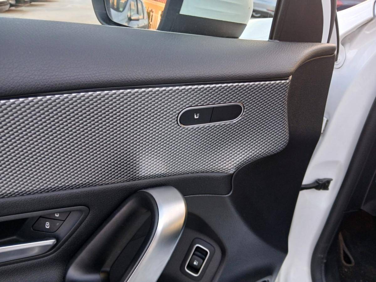 mercedes-benz-classe-a-2021-hibrido-1332cc