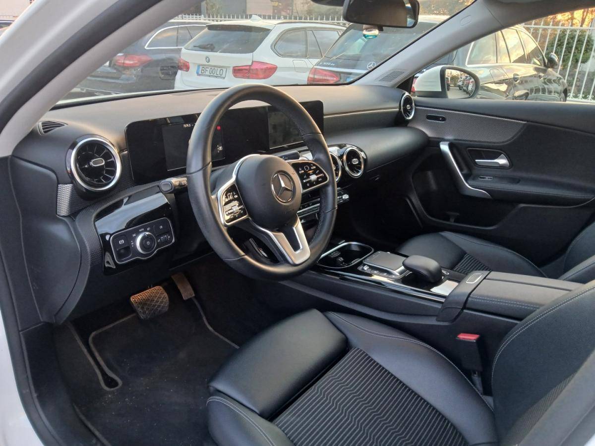 mercedes-benz-classe-a-2021-hibrido-1332cc