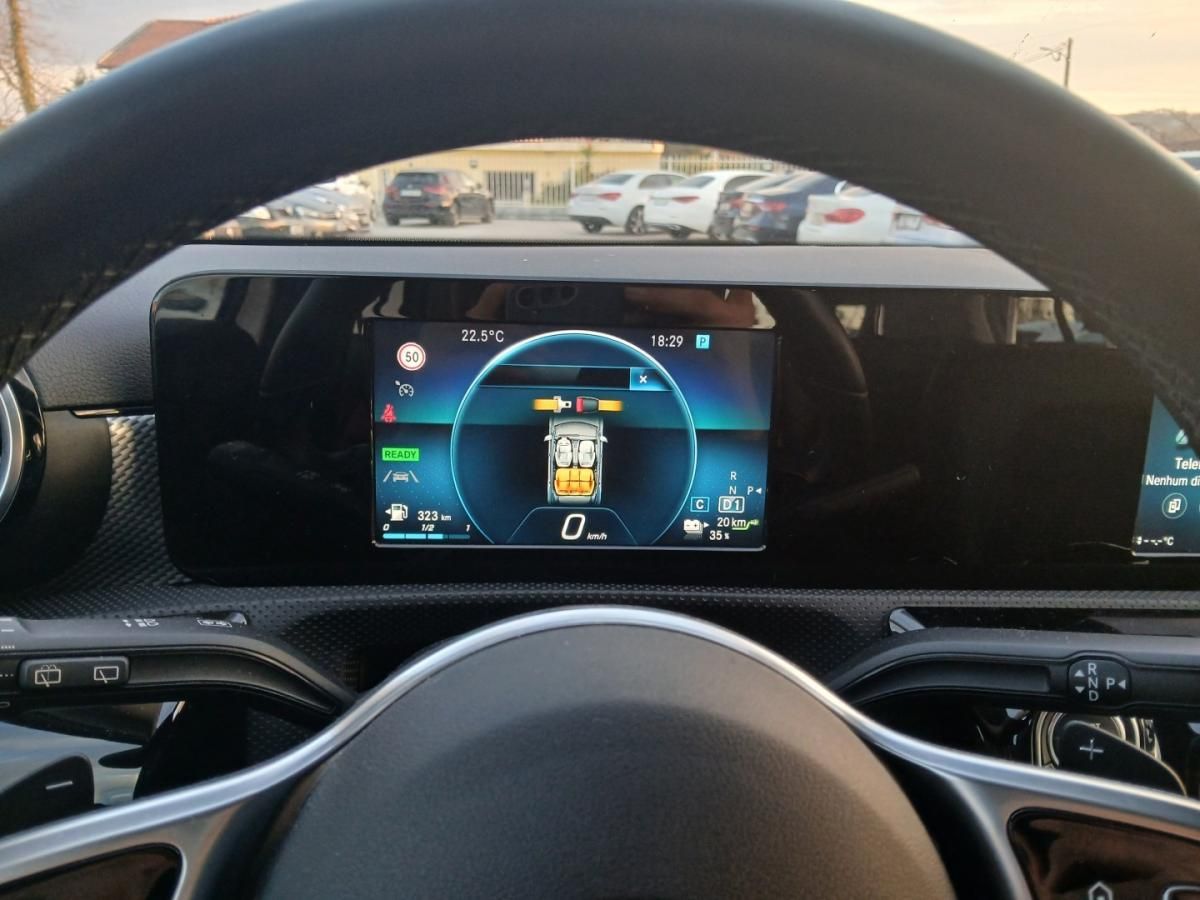 mercedes-benz-classe-a-2021-hibrido-1332cc