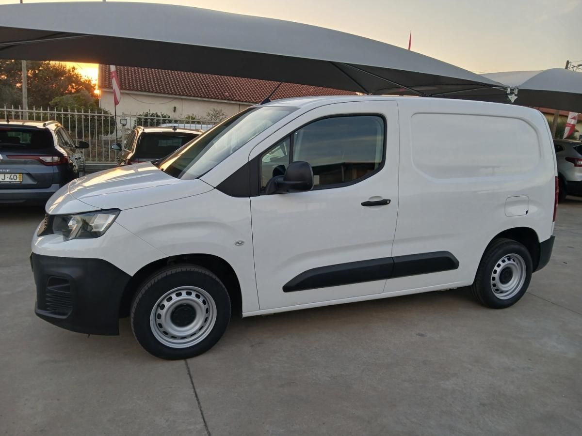peugeot-partner-2022-diesel-1499cc