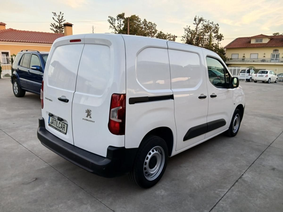 peugeot-partner-2022-diesel-1499cc