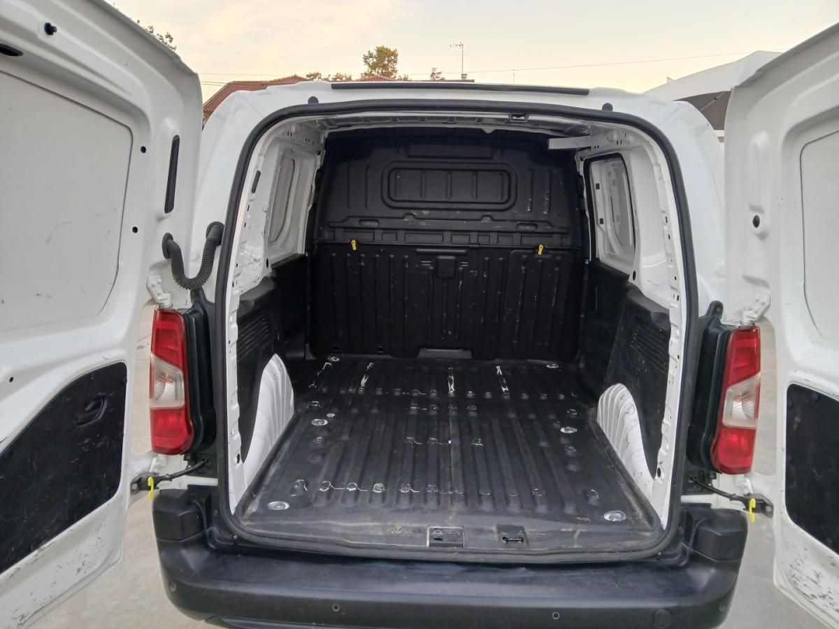 peugeot-partner-2022-diesel-1499cc