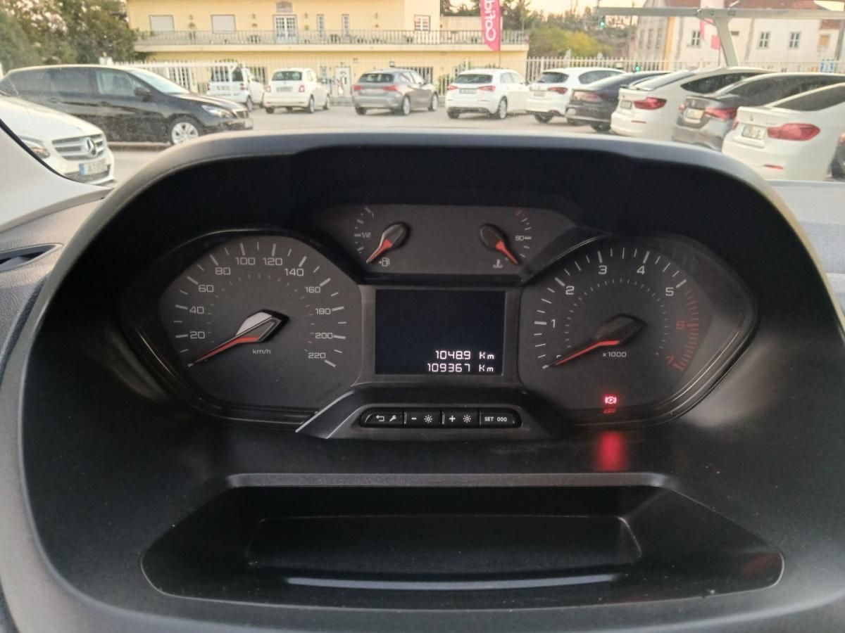 peugeot-partner-2022-diesel-1499cc