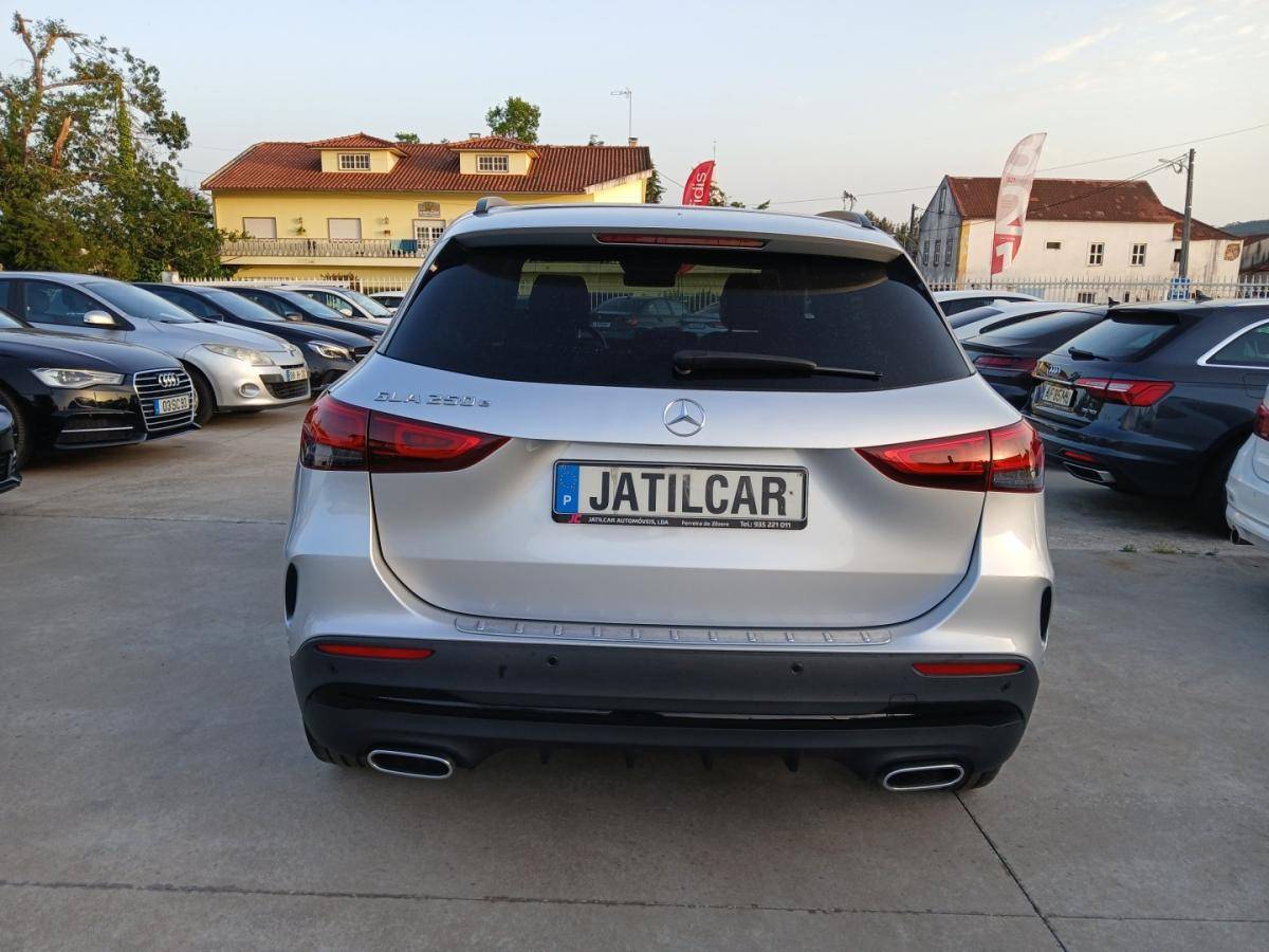 mercedes-benz-gla-2021-hibrido-1332cc