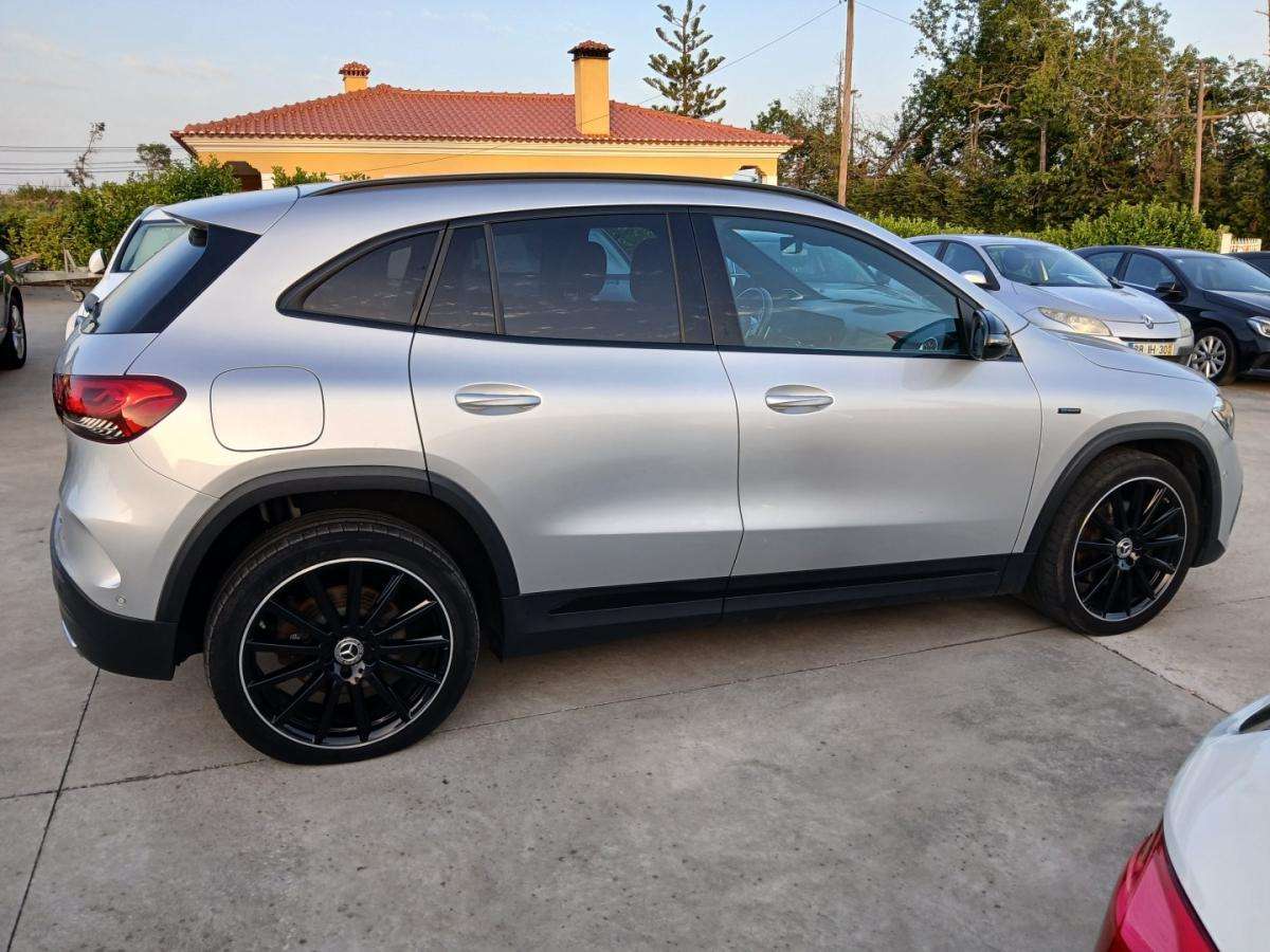 mercedes-benz-gla-2021-hibrido-1332cc