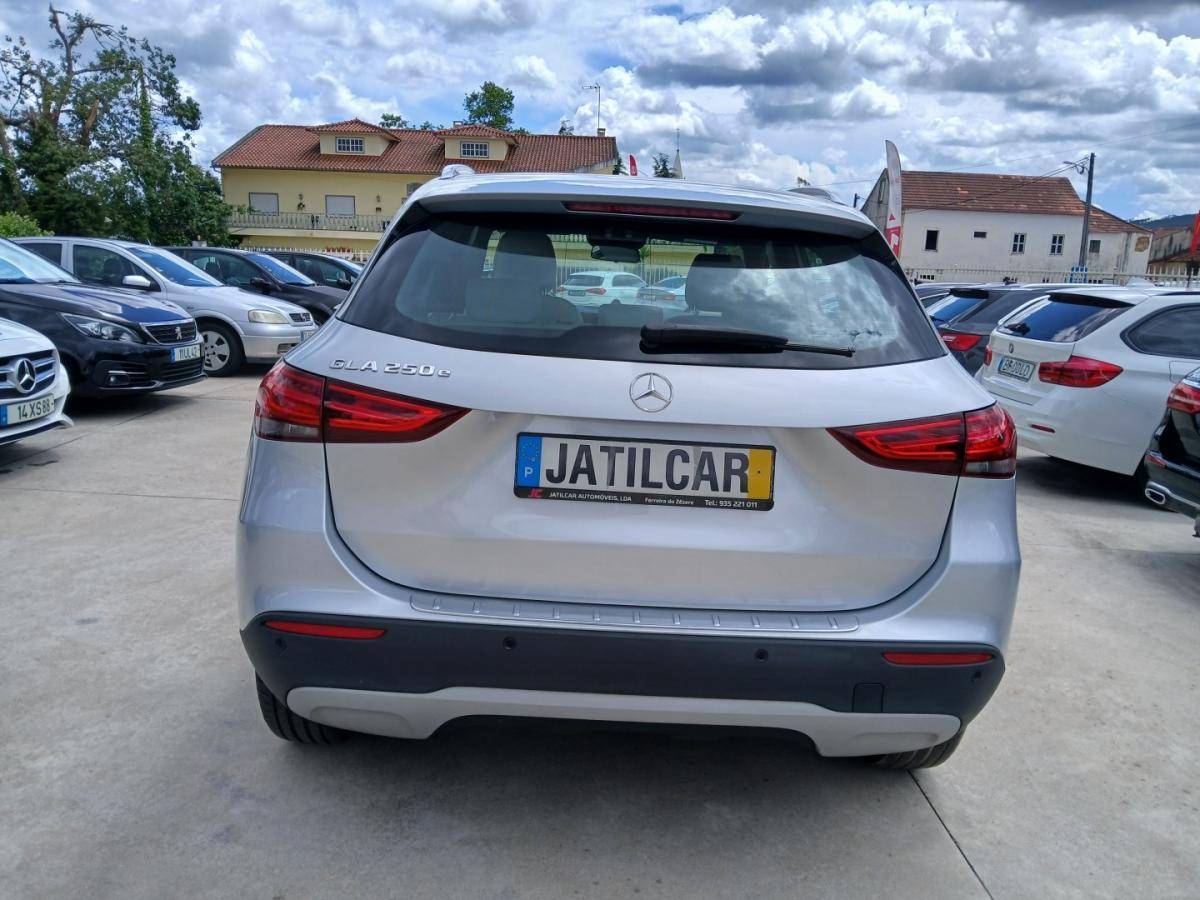 mercedes-benz-gla-2022-hibrido-1332cc