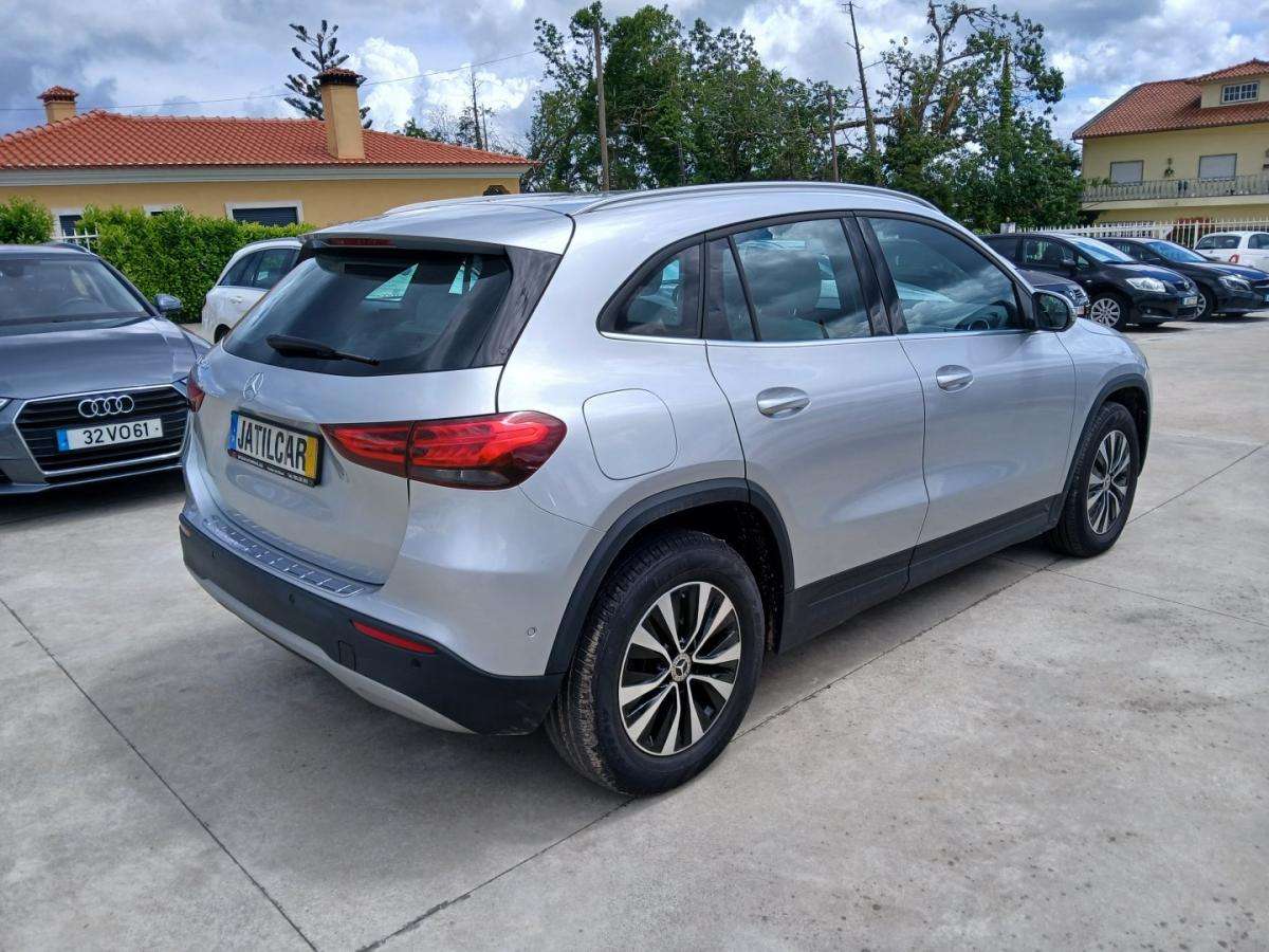 mercedes-benz-gla-2022-hibrido-1332cc