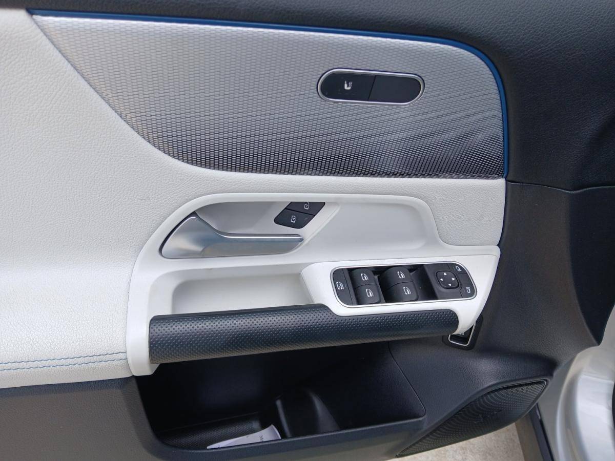 mercedes-benz-gla-2022-hibrido-1332cc