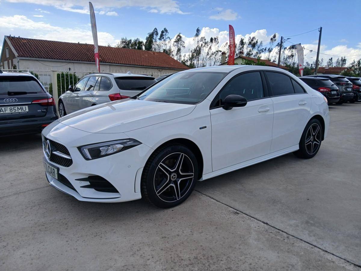 mercedes-benz-classe-a-2020-hibrido-1332cc