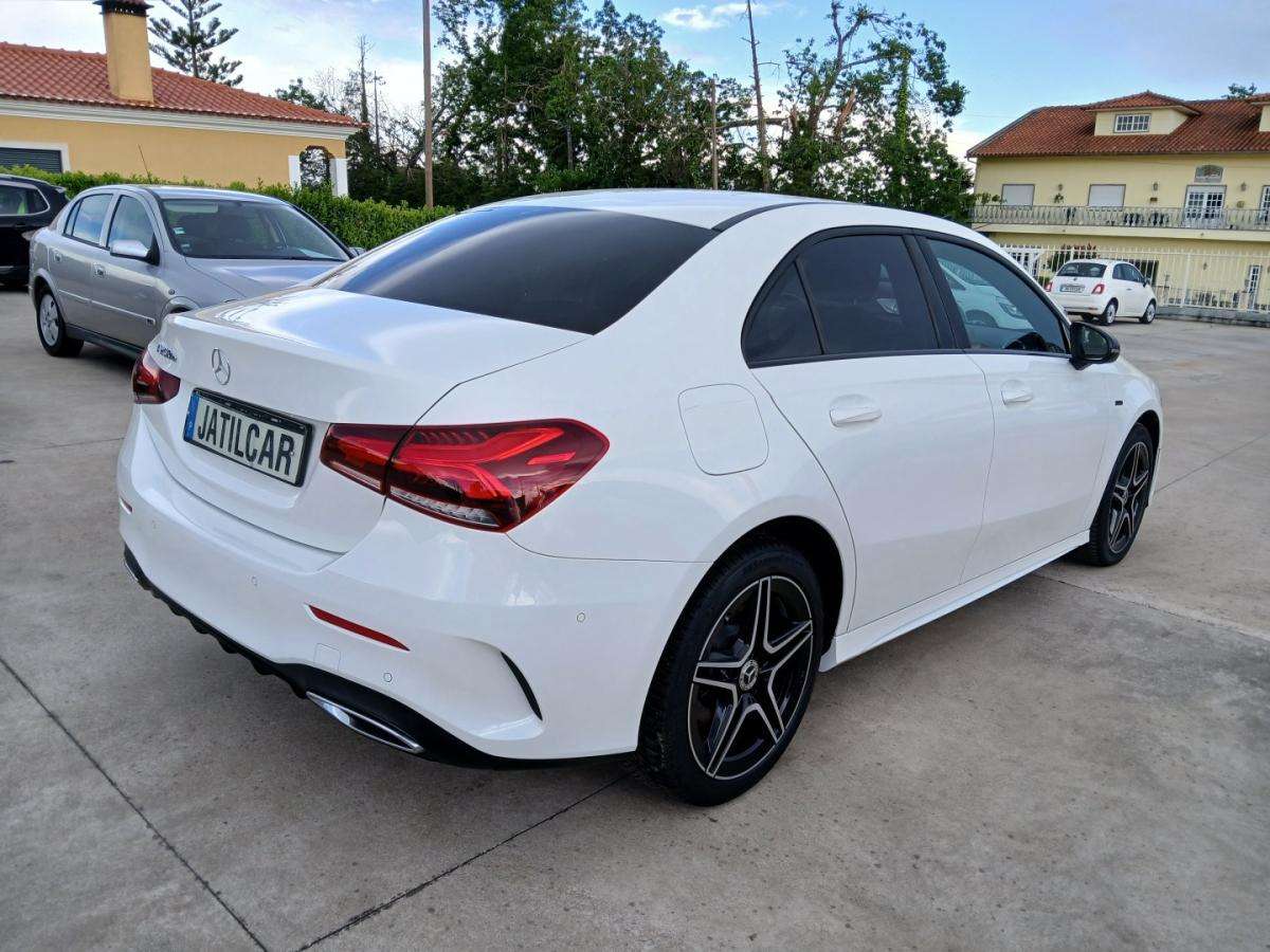 mercedes-benz-classe-a-2020-hibrido-1332cc