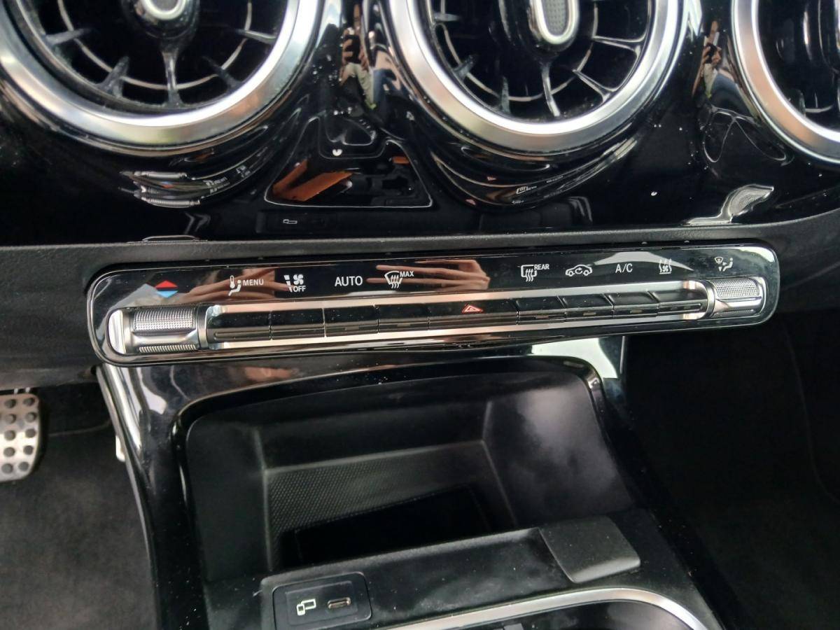 mercedes-benz-classe-a-2020-hibrido-1332cc