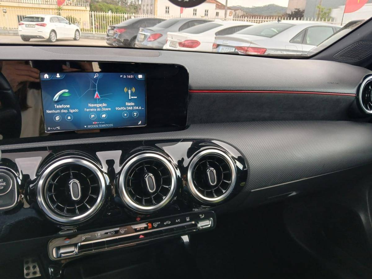 mercedes-benz-classe-a-2020-hibrido-1332cc