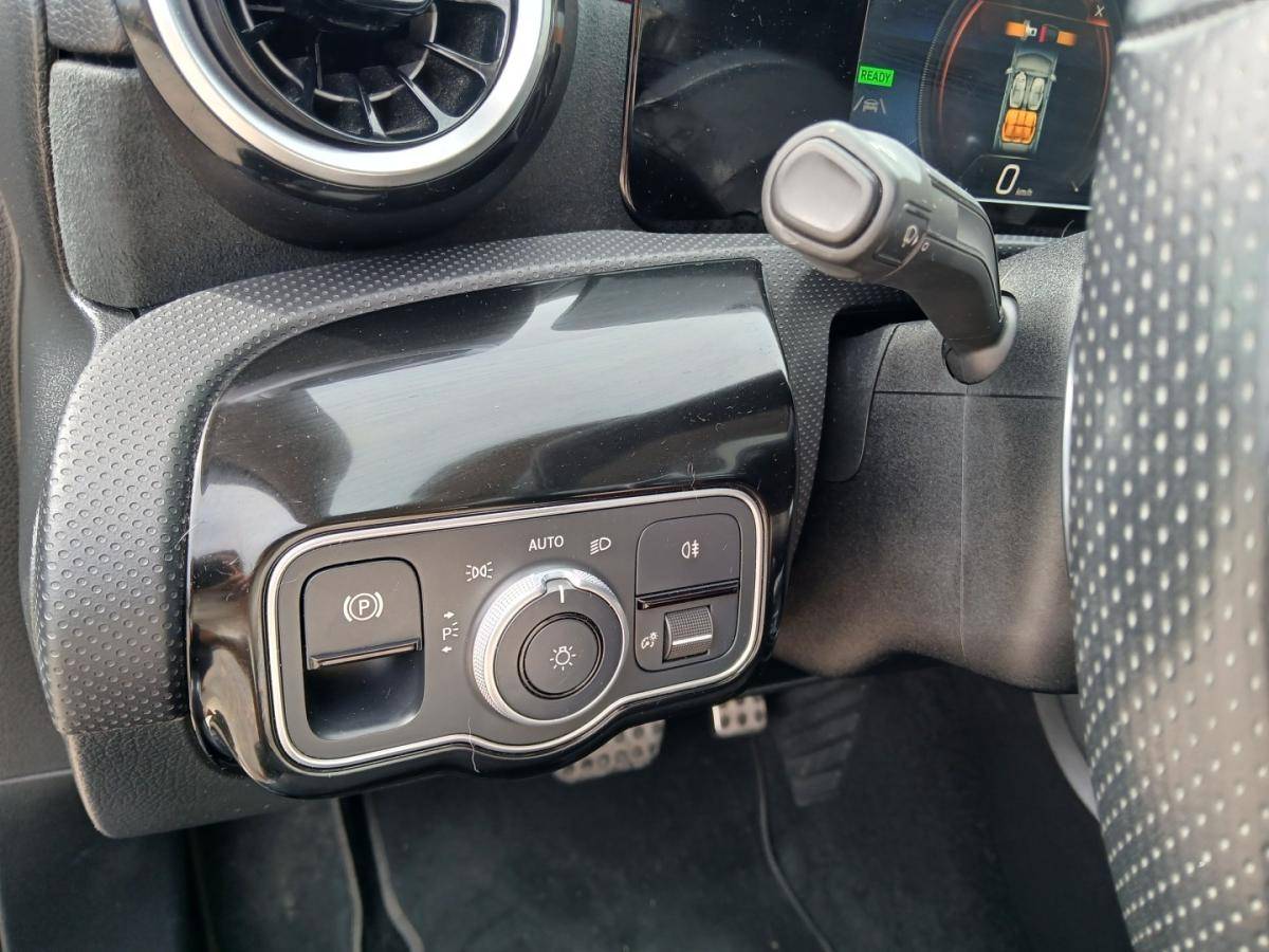 mercedes-benz-classe-a-2020-hibrido-1332cc